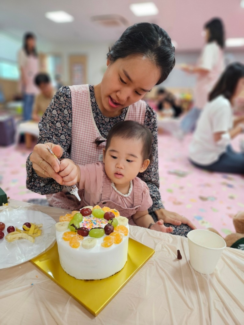 16. 38주년 교회생일 케이크 만들기-7.jpg