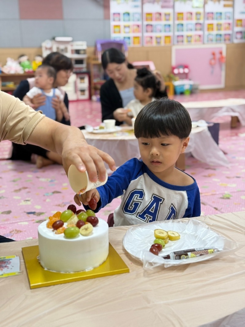 16. 38주년 교회생일 케이크 만들기-5.jpg