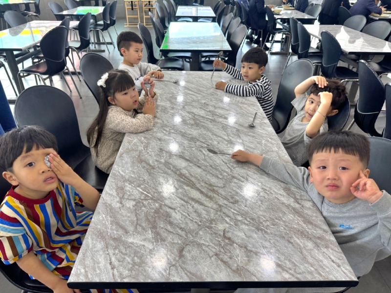 KakaoTalk_20250526_233410557_04.jpg